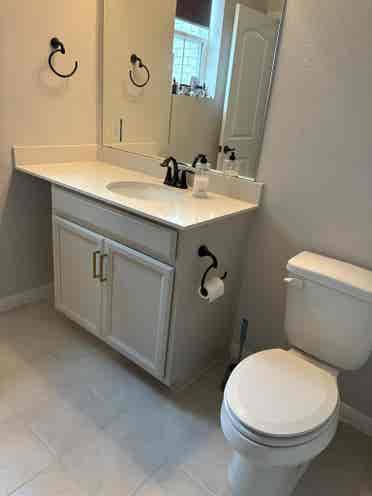 bedroom with private Bathroom