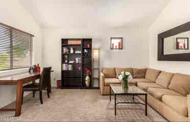 centrally located Luxury Duplx