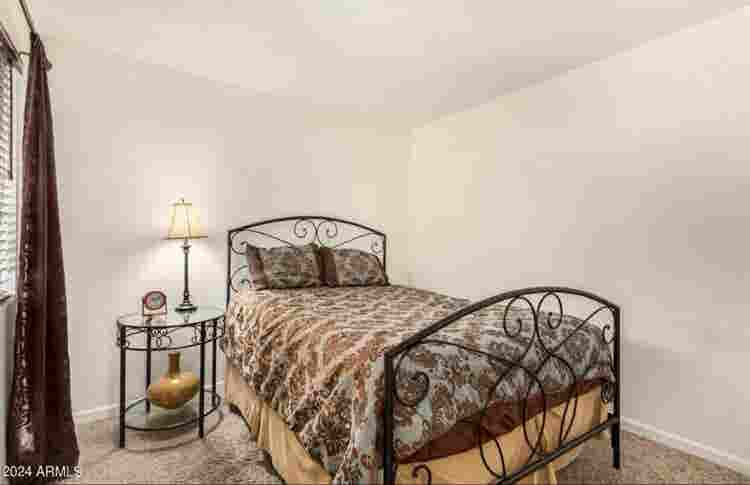 centrally located Luxury Duplx