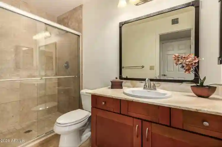 centrally located Luxury Duplx