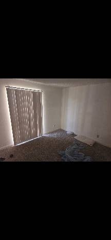 One room avaliable in a 2 bed MV E