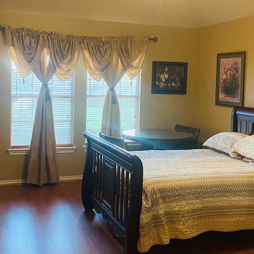 Furnished bedroom for rent