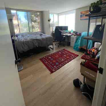 Big room in Hillcrest/Bankers Hill!