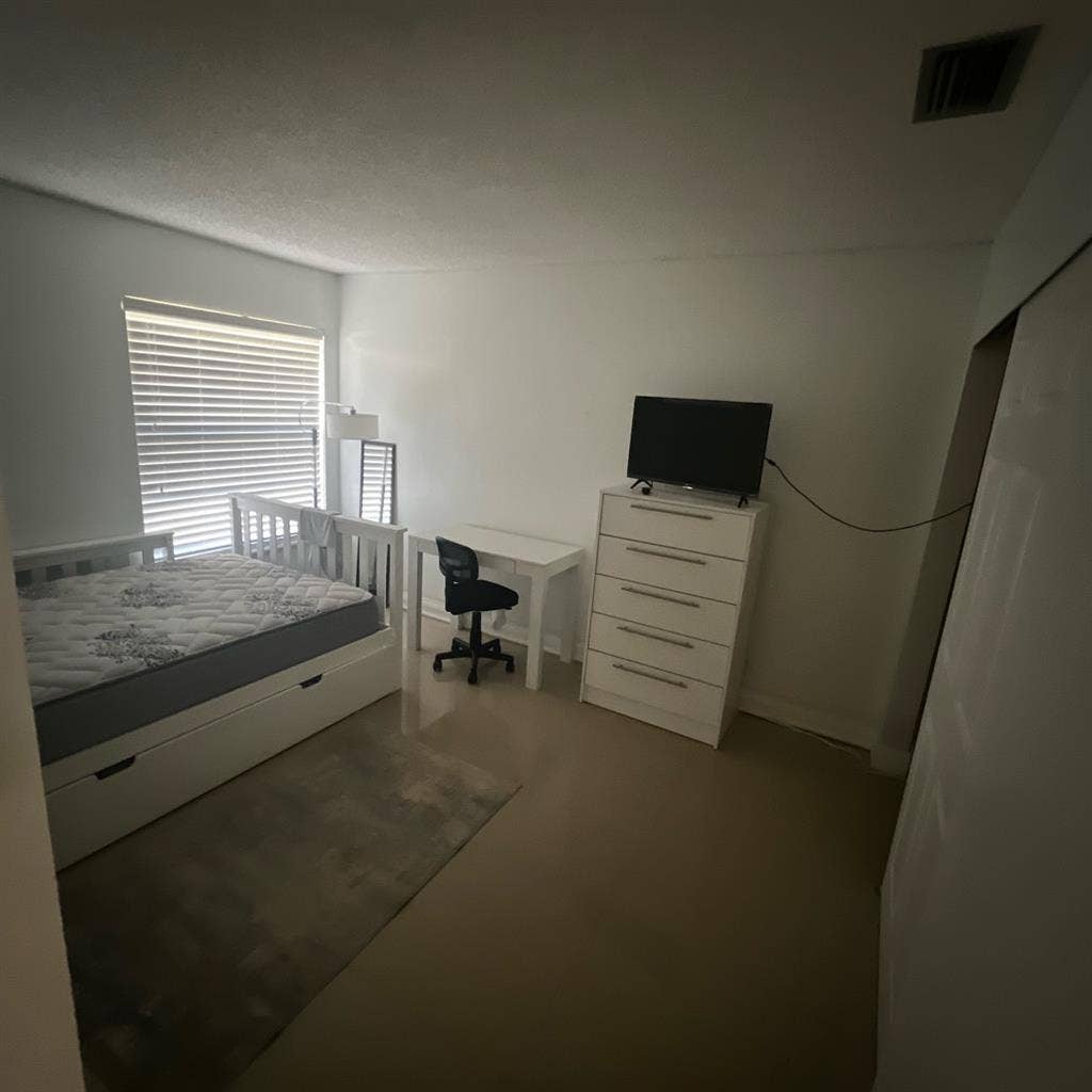 Room for rent in Boca Raton