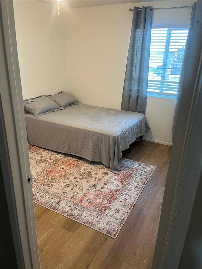 room for month to month rent