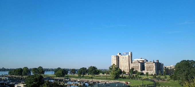 Riverside highrise opp Belle Isle