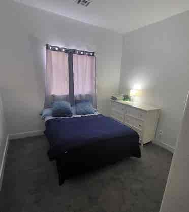 Spacious Room w/ Full Bed - R5