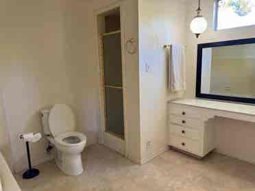 Private room with bath for rent