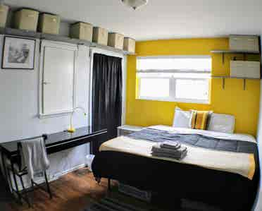 Bedroom in Colorado Springs YELLOW