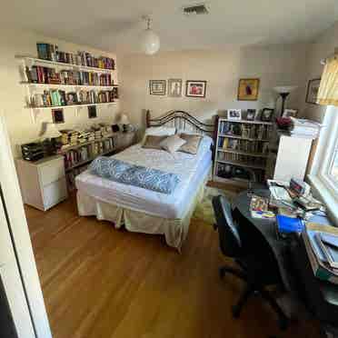 Private room in shared house