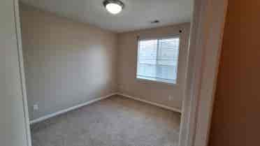 2 Bedrooms, 1 bath available