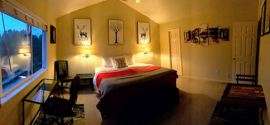 Master Bedroom in COS (BRONZE)