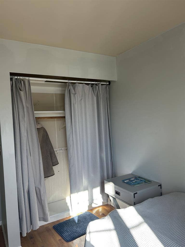 LYNNWOOD- Bedroom/Home Rental