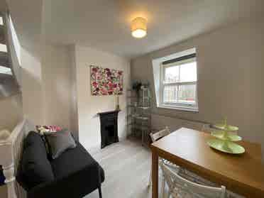 4-bedroom house 2 share in Barbican