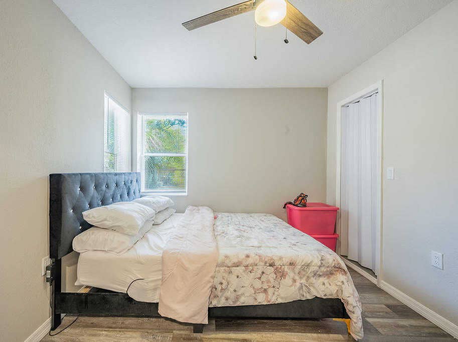 Master Bedroom for Rent