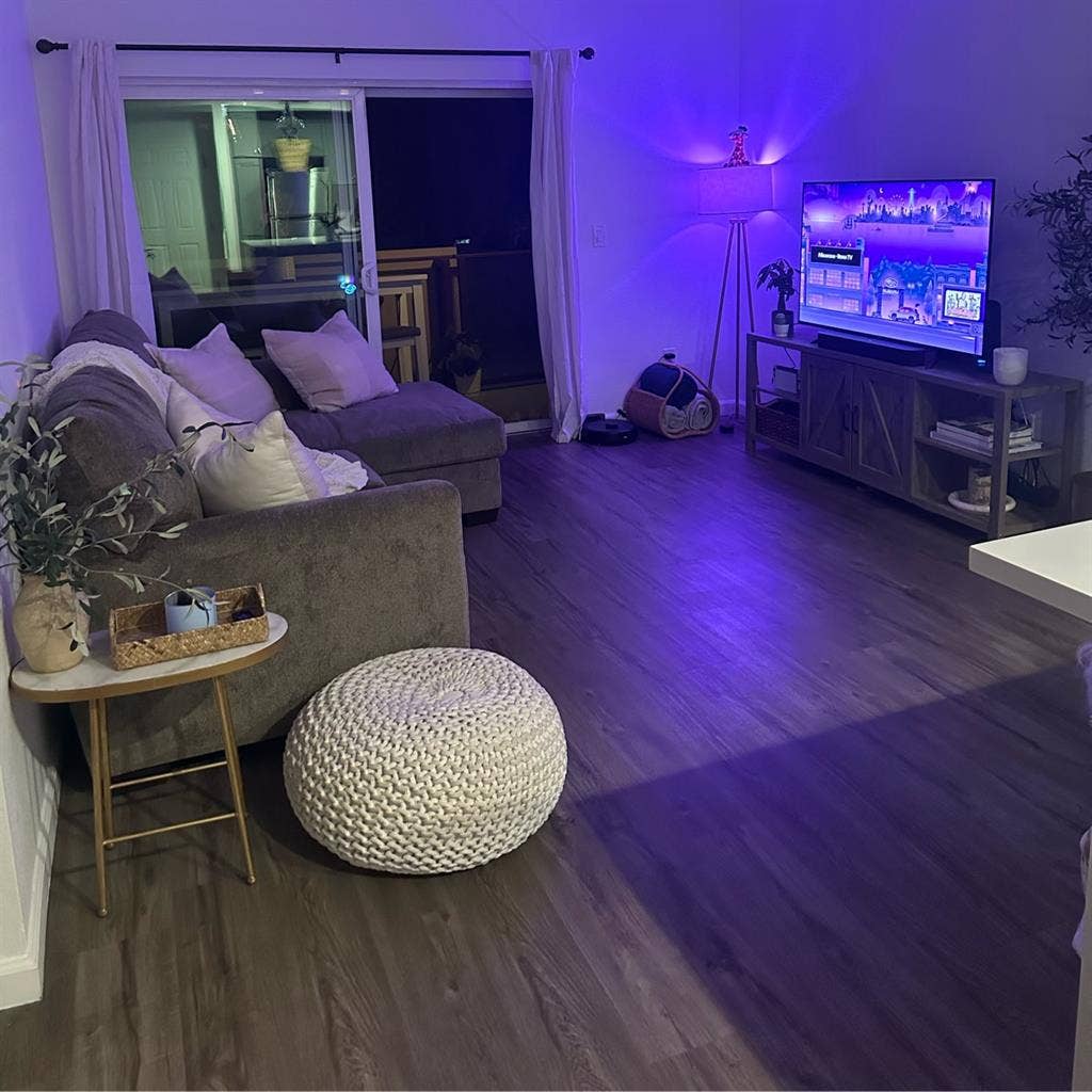 Room for rent near Universal