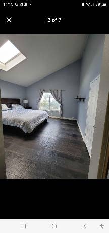 MASTER BEDROOM W/PRIVATE BATHROOM