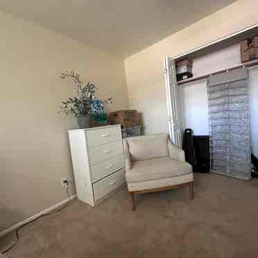 South Scottsdale room available!