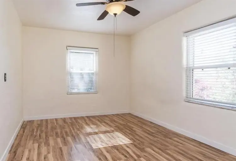 Share a 3B historic home