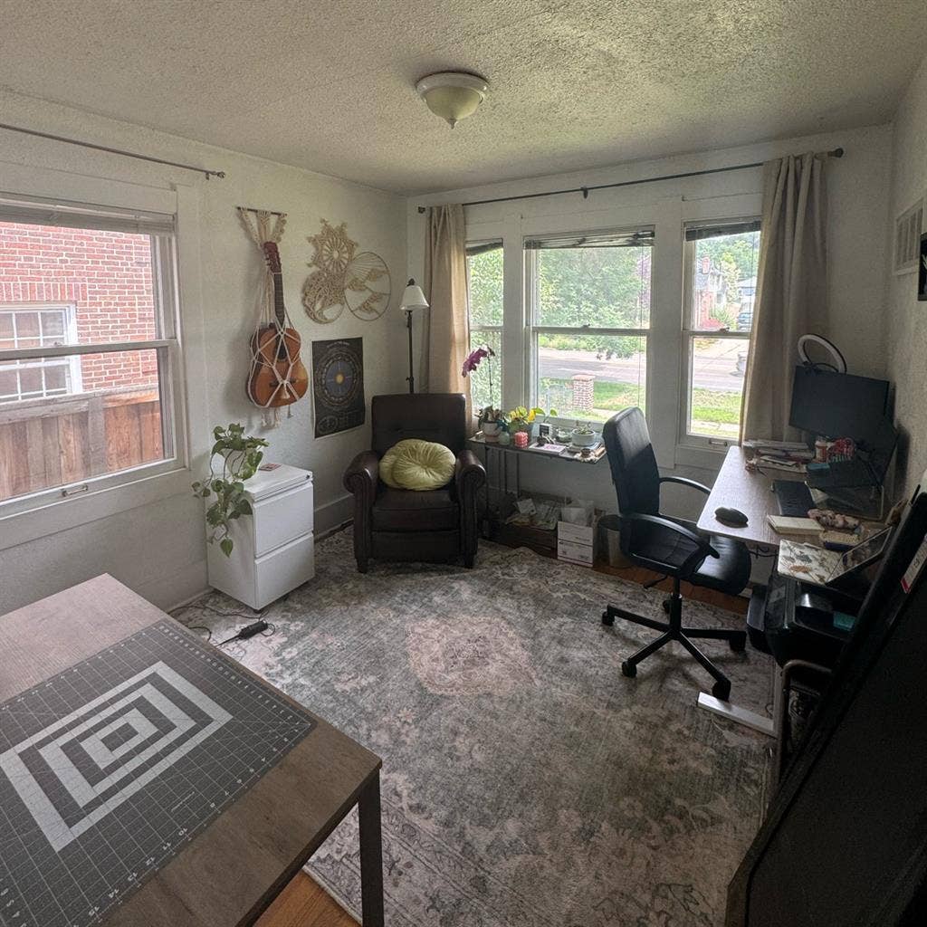 Room + Office for Rent in Home!