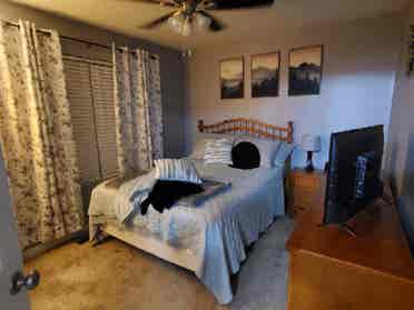 Private Bedroom and Shared Bathroom