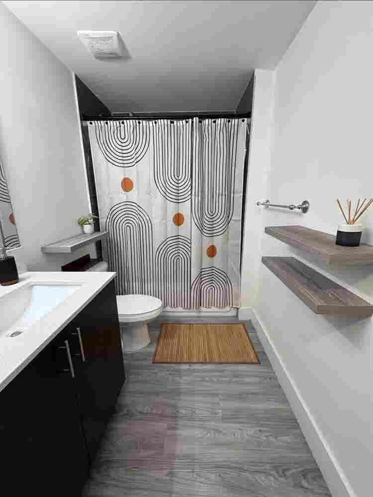 Roomate wanted :)