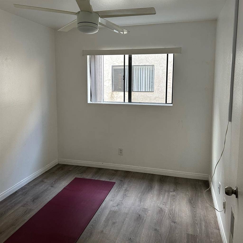 Room for rent in hillcrest