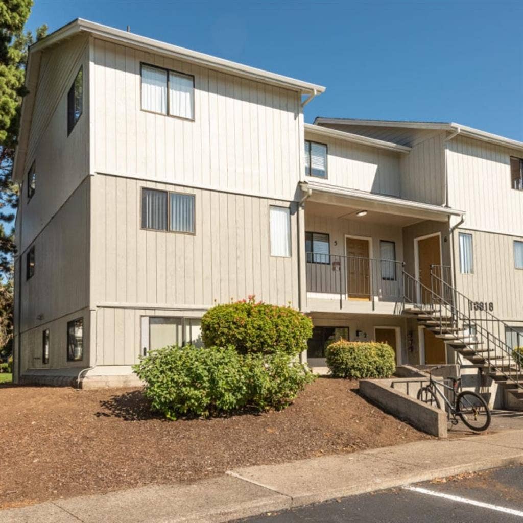 Vancouver WA townhouse  age