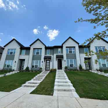 Peaceful Professional Townhouse