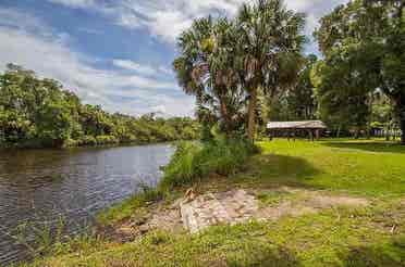 Lake House w/ dock - Manatee River