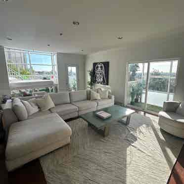 Room in stunning WeHo penthousee