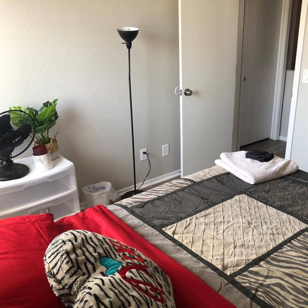 Furnished Room for Rent in Phoenix