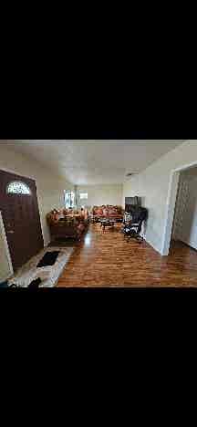 Bedroom in house in rosemead!