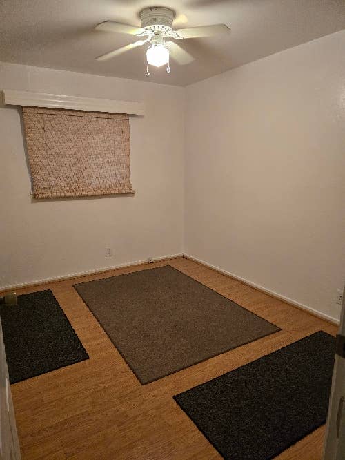 Small Room in East Vallejo