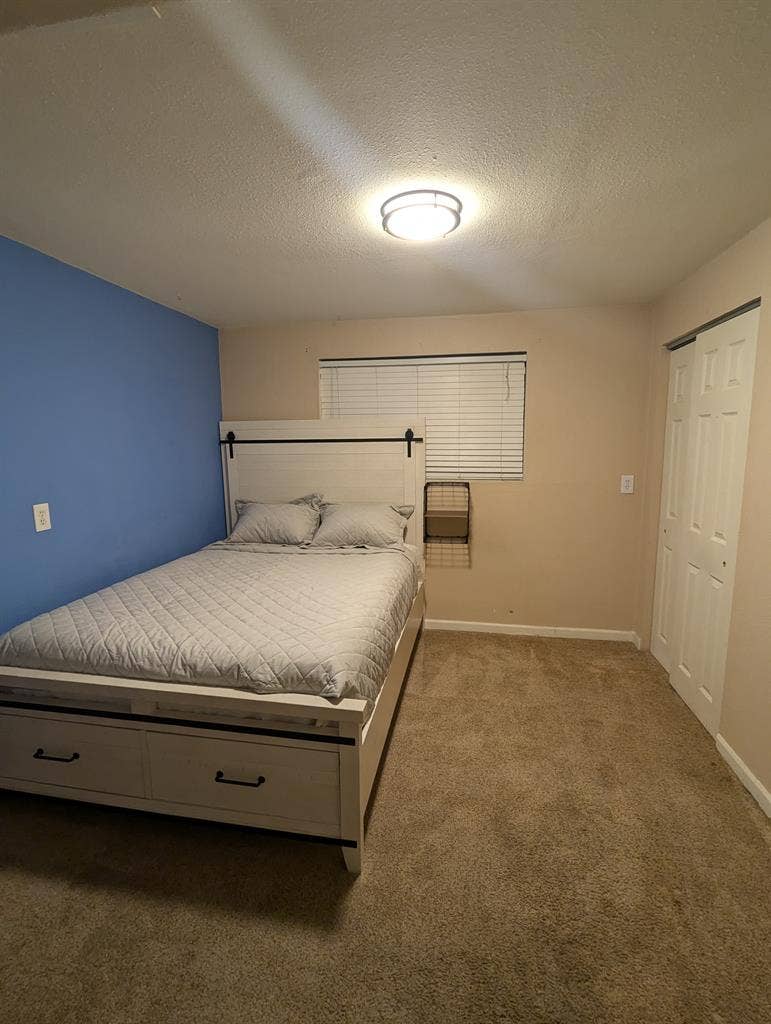 Cozy furnished room for rent!