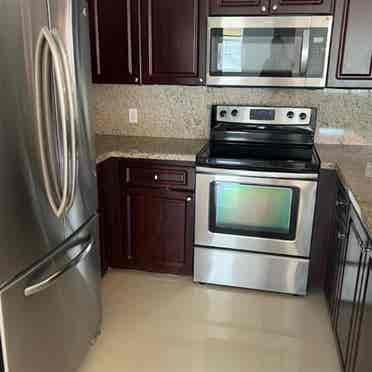 **Room for Rent in Aventura, FL**