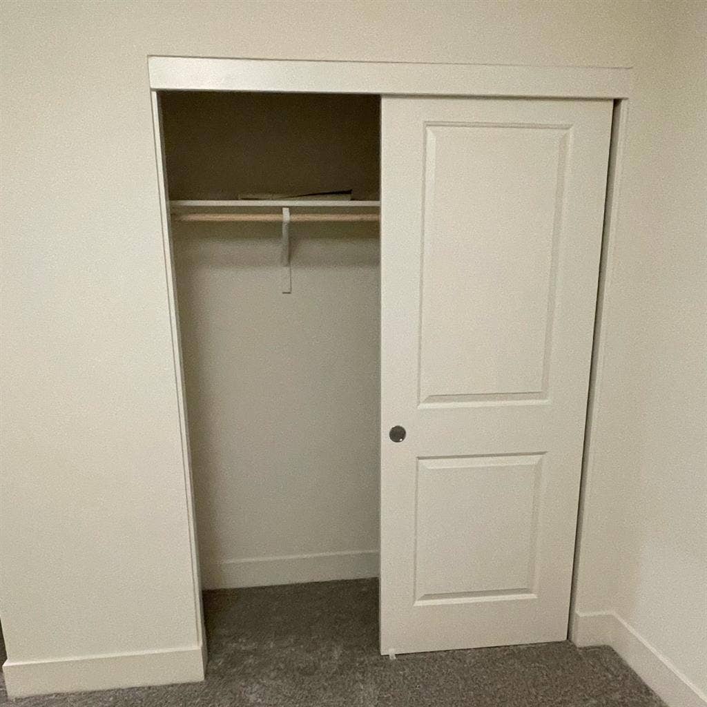 Room for rent in brand new home