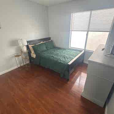 1R Available/Furnished!