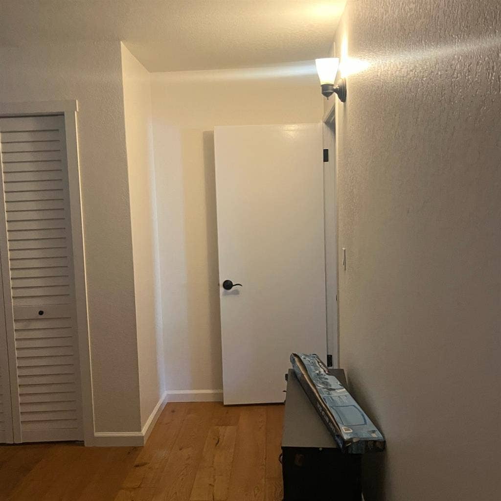 Roomate needed in  bath