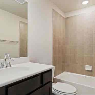 Room with private bathroom in Condo