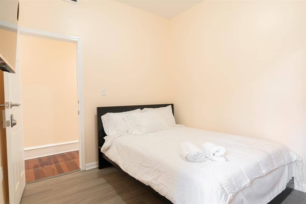 Furnished Room Available in Philly