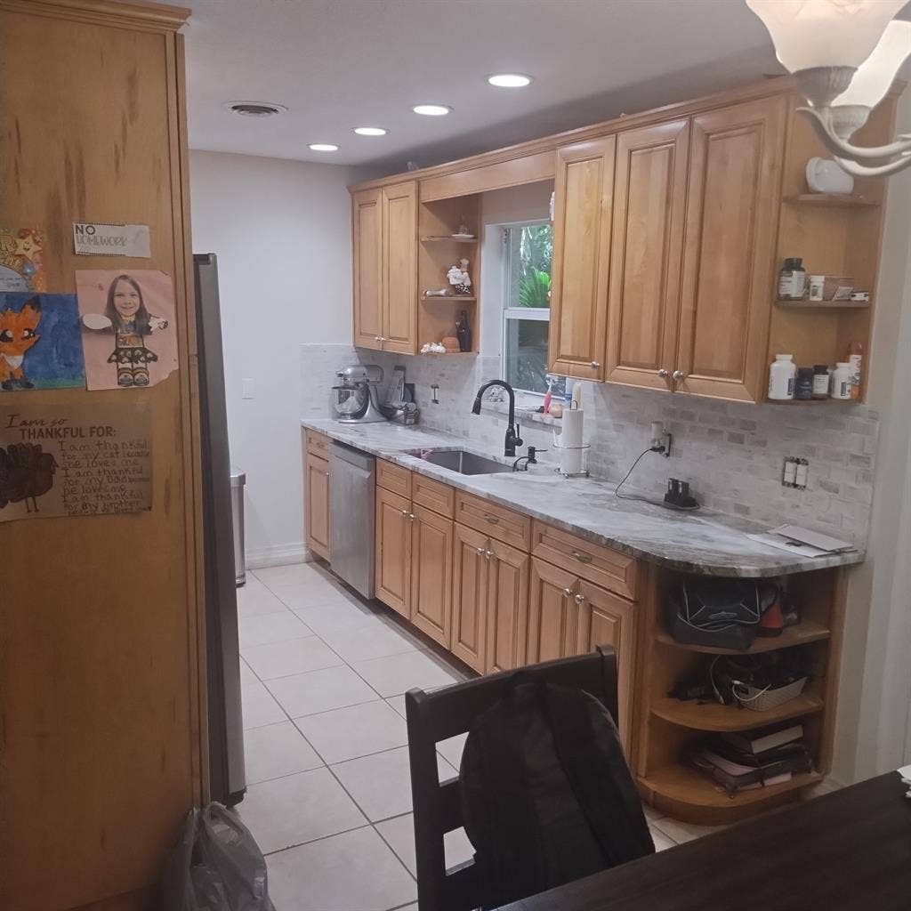 Roommate needed very quiet private