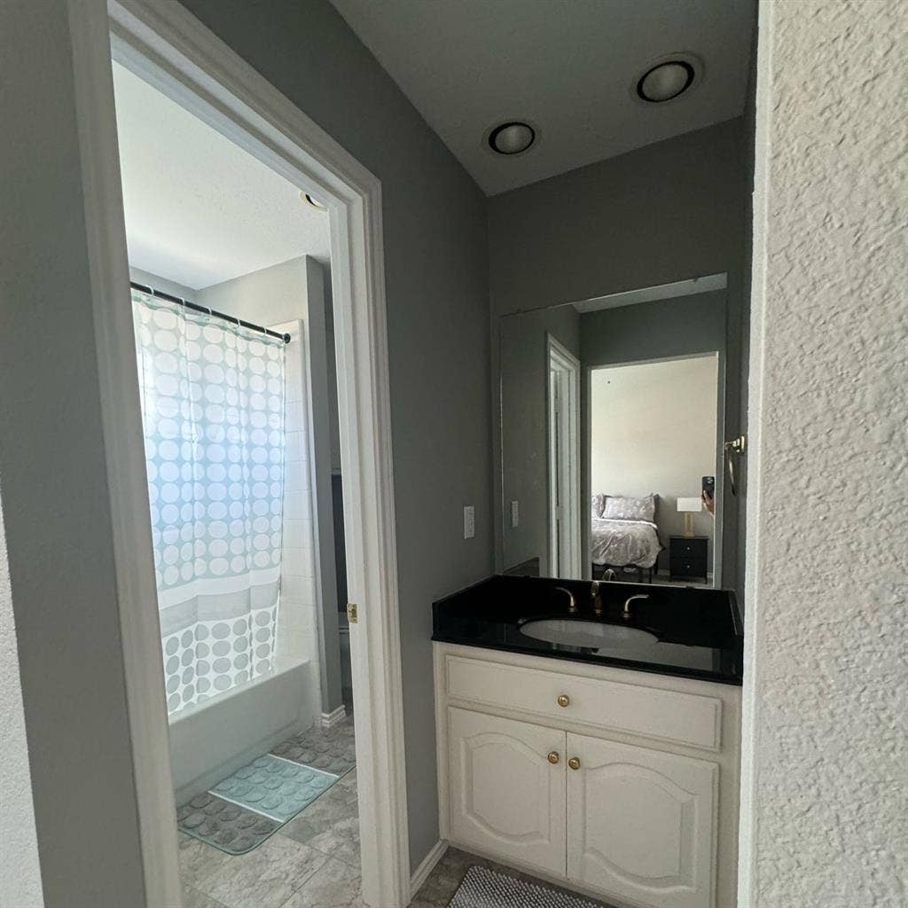 Room for rent in Richardson TX