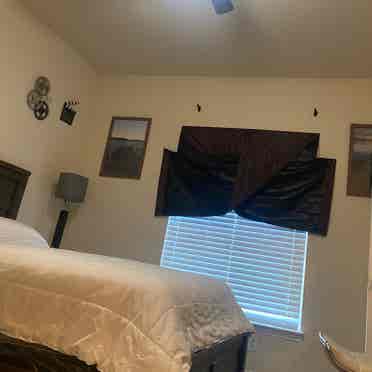 Bedroom & Private Bathroom 4 Rent