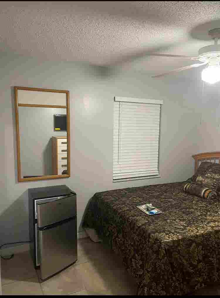(PORT SAINT LUCIE) MALES ONLY