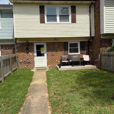 Room for rent in Virginia Beach