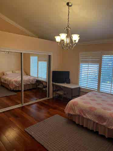 Spacious Room for Rent in Torrance!