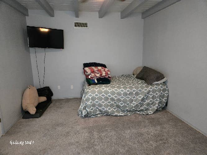 Bedroom with Living Room for rent