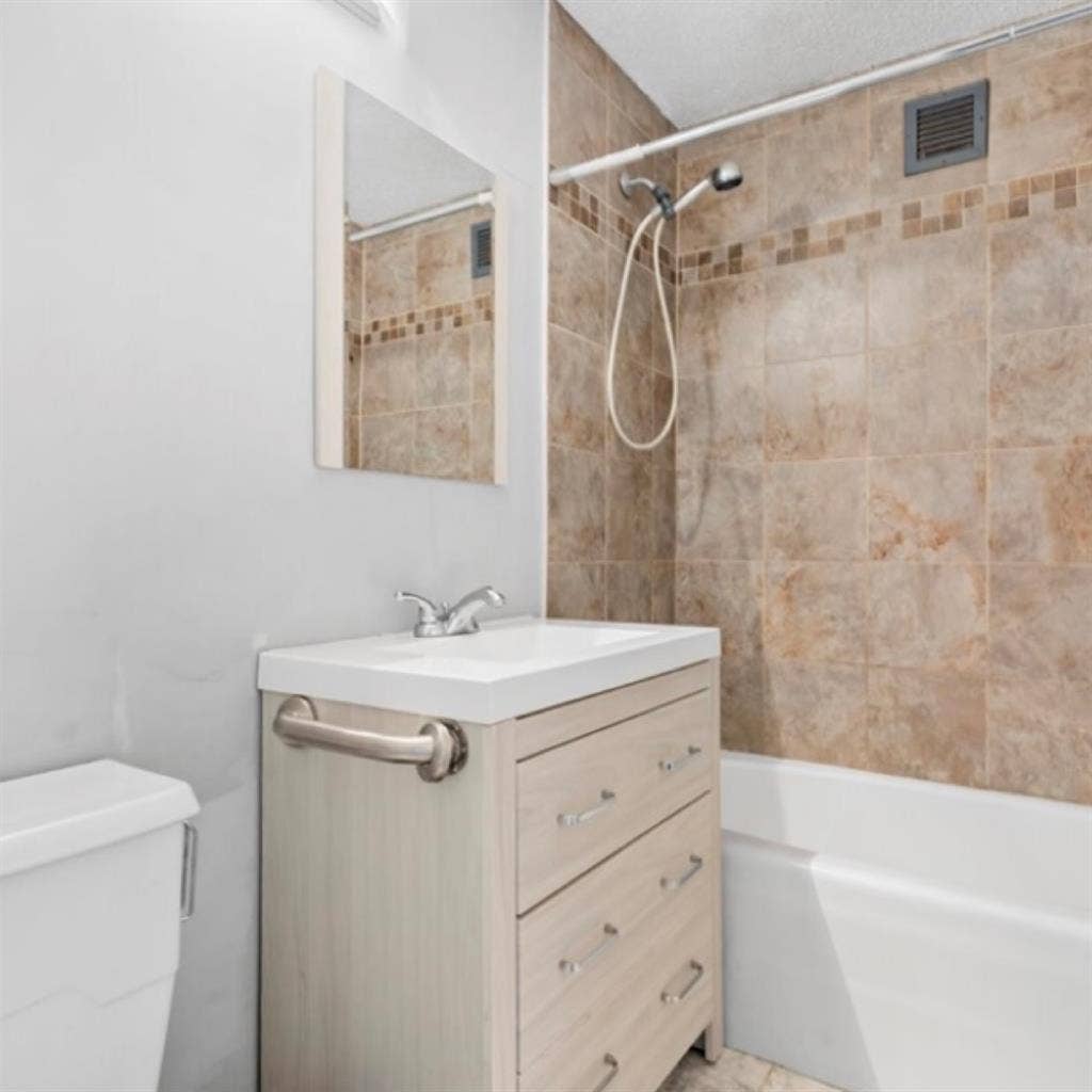 1 bed available in bath