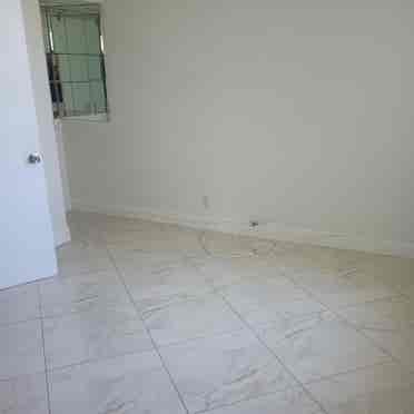 Large Boca Teeca Condo!!!